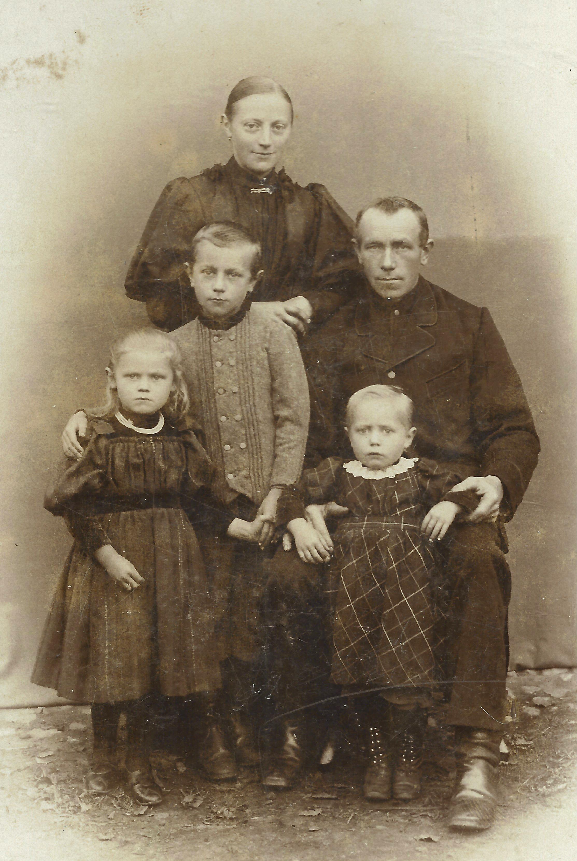 Jacob Harms und Familie.pg